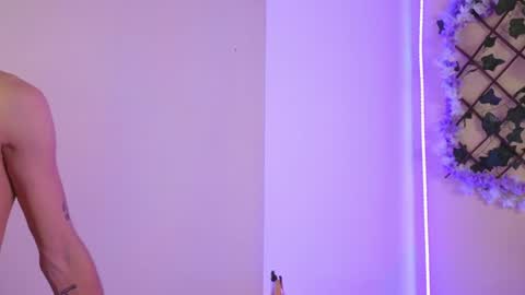 Snapshot of baby_xian chatting on December 22, 7:44 am Dani online show from December 22, 7:44 am