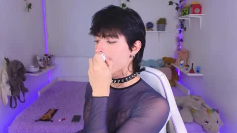 Snapshot of baby_xian chatting on November 27, 5:42 am Dani online show from November 27, 5:42 am