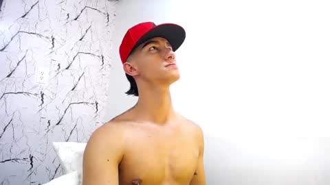 Snapshot of babyandy_ chatting on June 3, 9:42 pm ANDY online show from June 3, 9:42 pm