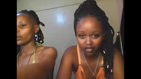 Snapshot of babybrown20 chatting on May 28, 4:54 am babybrown online show from May 28, 4:54 am