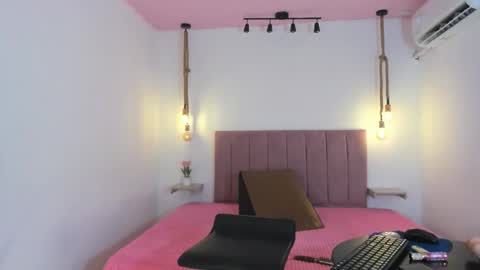 babybrown__ online show from November 26, 5:25 pm