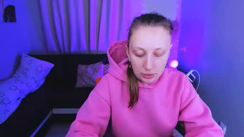 Eva online show from October 12, 8:41 pm