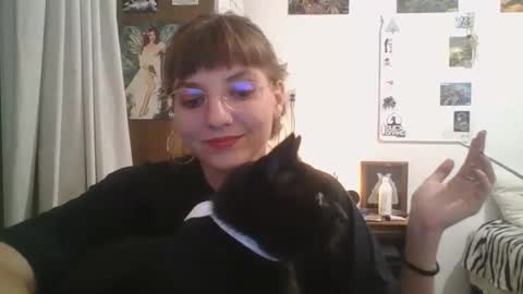 Snapshot of babydemon6 chatting on December 5, 2:31 am babydemon6 online show from December 5, 2:31 am