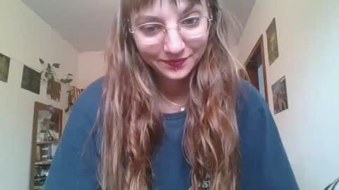 Snapshot of babydemon6 chatting on December 8, 1:03 pm babydemon6 online show from December 8, 1:03 pm