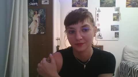 Snapshot of babydemon6 chatting on December 11, 11:54 pm babydemon6 online show from December 11, 11:54 pm