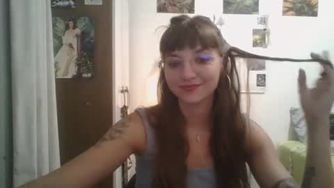 Snapshot of babydemon6 chatting on December 14, 11:01 pm babydemon6 online show from December 14, 11:01 pm