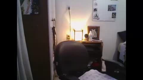 Snapshot of babydemon6 chatting on December 17, 10:54 pm babydemon6 online show from December 17, 10:54 pm