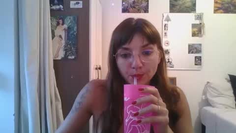 Snapshot of babydemon6 chatting on December 28, 10:02 pm babydemon6 online show from December 28, 10:02 pm