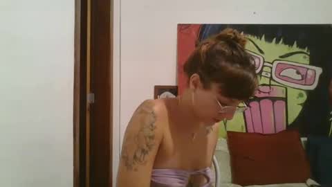 Snapshot of babydemon6 chatting on January 23, 10:44 pm babydemon6 online show from January 23, 10:44 pm