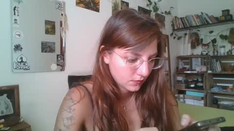 Snapshot of babydemon6 chatting on February 25, 12:03 pm babydemon6 online show from February 25, 12:03 pm