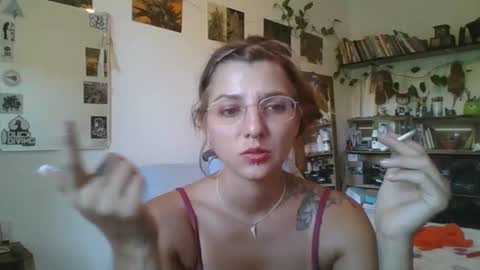 Snapshot of babydemon6 chatting on March 8, 8:25 pm babydemon6 online show from March 8, 8:25 pm