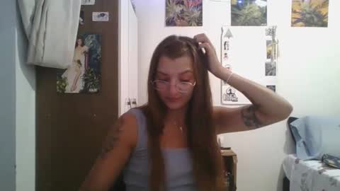 Snapshot of babydemon6 chatting on March 10, 10:34 pm babydemon6 online show from March 10, 10:34 pm