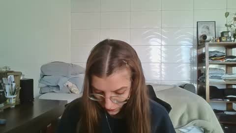 Snapshot of babydemon6 chatting on September 11, 1:55 pm babydemon6 online show from September 11, 1:55 pm