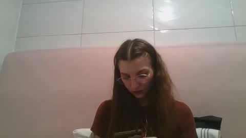 Snapshot of babydemon6 chatting on September 30, 9:31 pm babydemon6 online show from September 30, 9:31 pm