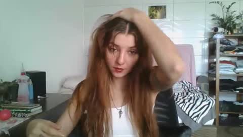 Snapshot of babydemon6 chatting on October 13, 1:44 pm babydemon6 online show from October 13, 1:44 pm