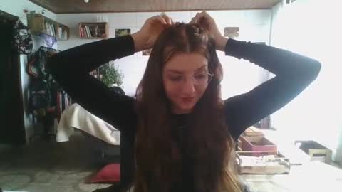 Snapshot of babydemon6 chatting on October 27, 12:31 pm babydemon6 online show from October 27, 12:31 pm