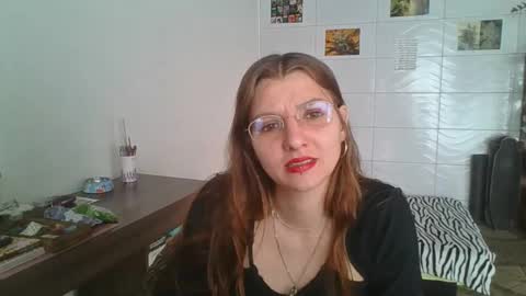 Snapshot of babydemon6 chatting on November 8, 6:29 pm babydemon6 online show from November 8, 6:29 pm