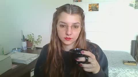 Snapshot of babydemon6 chatting on November 10, 12:59 pm babydemon6 online show from November 10, 12:59 pm