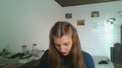 Snapshot of babydemon6 chatting on November 13, 12:15 pm babydemon6 online show from November 13, 12:15 pm