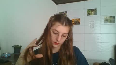 Snapshot of babydemon6 chatting on November 17, 3:29 pm babydemon6 online show from November 17, 3:29 pm