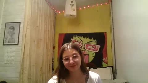 Snapshot of babydemon6 chatting on June 29, 8:09 pm babydemon6 online show from June 29, 8:09 pm