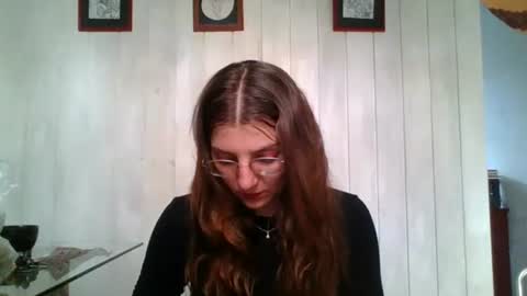 Snapshot of babydemon6 chatting on July 16, 5:41 pm babydemon6 online show from July 16, 5:41 pm