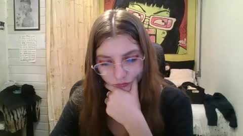 Snapshot of babydemon6 chatting on August 5, 7:28 pm babydemon6 online show from August 5, 7:28 pm