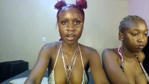 Snapshot of babydoll_230 chatting on June 14, 4:36 am Babydoll 230 online show from June 14, 4:36 am