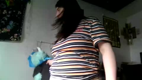 Snapshot of babydollalexiss chatting on April 16, 12:11 am babydollalexiss online show from April 16, 12:11 am