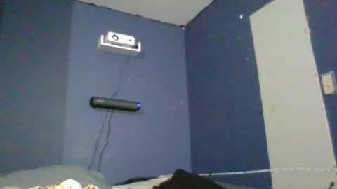 Snapshot of babyelle0 chatting on December 8, 11:19 pm Your Highness Elle online show from December 8, 11:19 pm