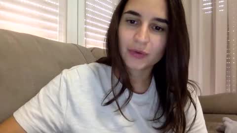 Snapshot of babyelodie12 chatting on September 26, 11:25 am BabyElodie12 online show from September 26, 11:25 am