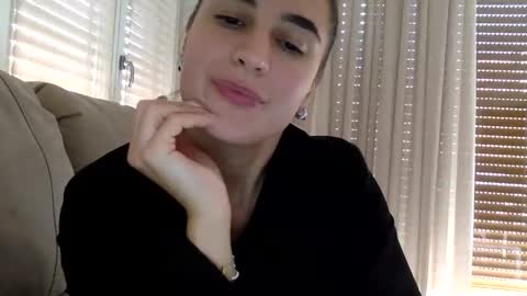 Snapshot of babyelodie12 chatting on September 30, 11:26 am BabyElodie12 online show from September 30, 11:26 am