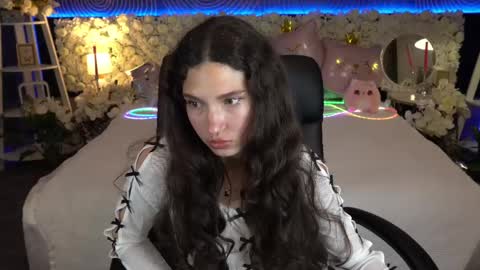 Snapshot of babyflowerr chatting on May 4, 6:59 pm Sasha online show from May 4, 6:59 pm