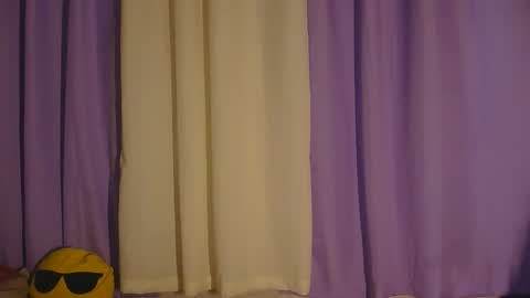 Snapshot of babyfox_26 chatting on March 15, 2:28 am babyfox_26 online show from March 15, 2:28 am