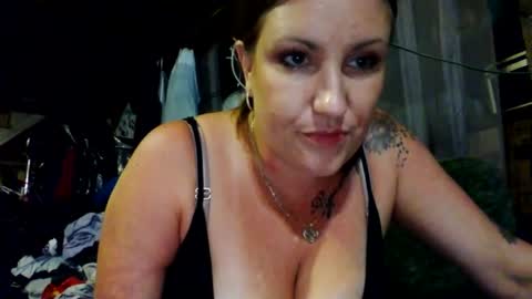 babygeesixx online show from August 3, 1:59 am