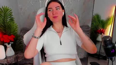 Sophia online show from May 2, 1:21 am