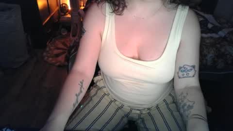 Snapshot of babyjojo420 chatting on August 6, 11:34 am BabyJoJo online show from August 6, 11:34 am