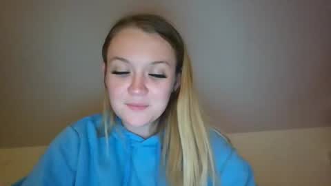 babykay03 online show from April 19, 4:01 am