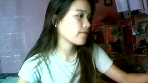 Snapshot of babypinaygirl chatting on June 15, 2:19 pm babypinaygirl online show from June 15, 2:19 pm