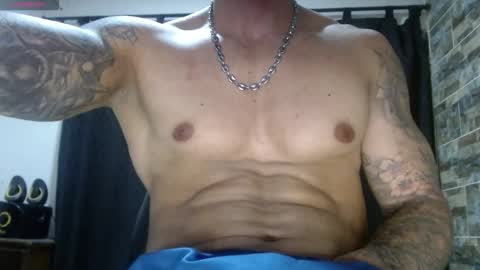 Snapshot of babyrecord chatting on November 23, 12:43 am babyrecord online show from November 23, 12:43 am