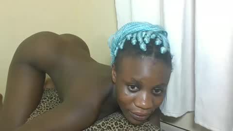 Snapshot of babyrozillah chatting on February 22, 10:42 pm PRISCILLAH online show from February 22, 10:42 pm