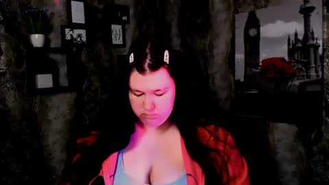 Snapshot of babytaera_ chatting on June 25, 2:33 am BabyTaera online show from June 25, 2:33 am