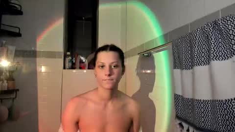 Snapshot of babywolfies chatting on March 17, 1:21 am BabyWolfies online show from March 17, 1:21 am