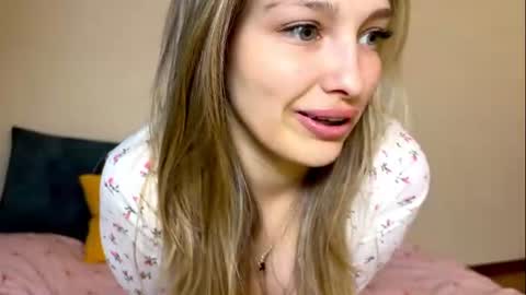 babyy_miley online show from July 20, 9:06 pm