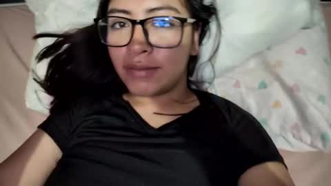 Snapshot of babyymango_ chatting on February 28, 10:39 pm Gisselle online show from February 28, 10:39 pm
