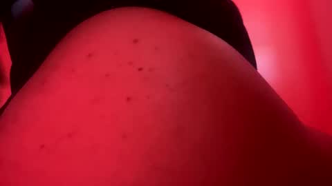 Snapshot of babyynaughty chatting on March 7, 12:48 am babyynaughty online show from March 7, 12:48 am