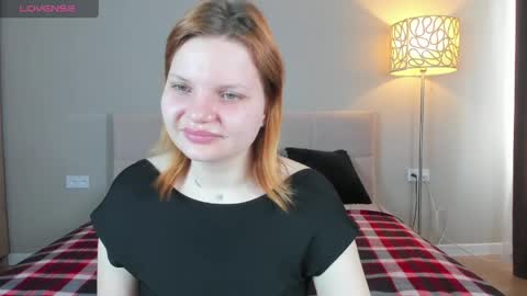 babyyulli online show from May 1, 1:54 am