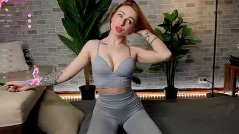 BabyyyLuna online show from October 29, 2:58 am