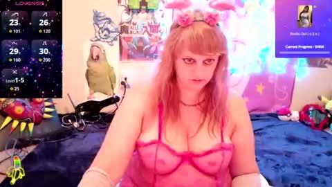 Snapshot of babyzelda chatting on June 10, 7:51 am BabyZelda online show from June 10, 7:51 am