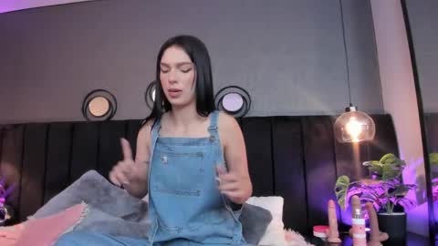 bad__girll_ online show from May 31, 12:34 pm
